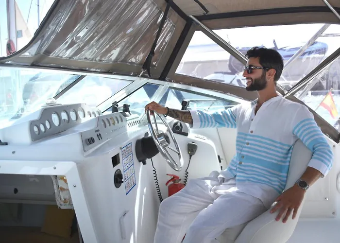 Luxury Boat Karamba 보트호텔