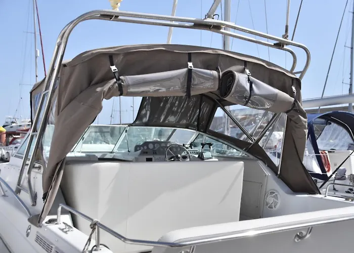 Luxury Boat Karamba * סן מיגל דה אבונה